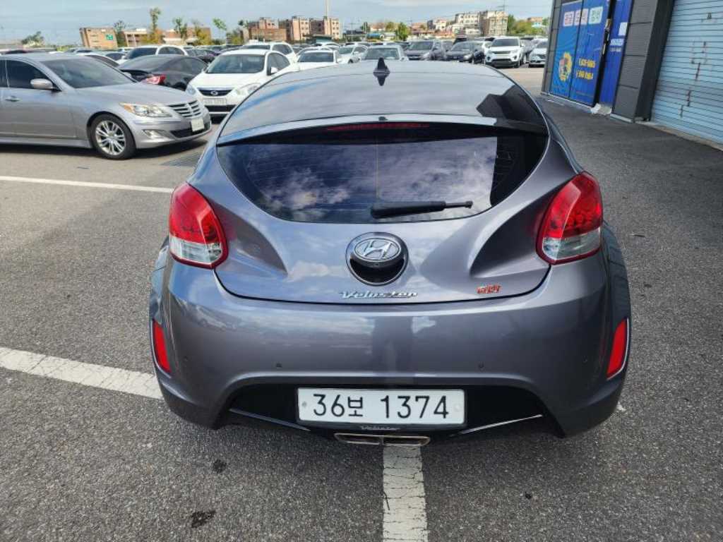 HYUNDAI Veloster - Vista 5
