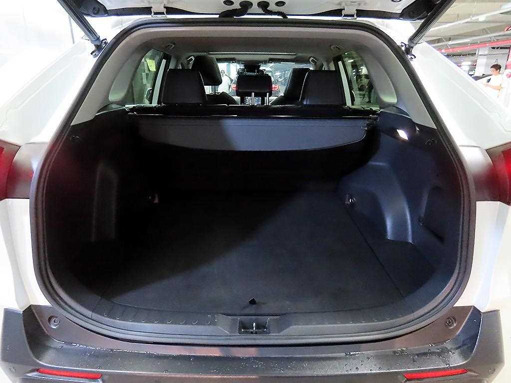 Toyota RAV4 2023 Blanco - Importación desde Corea - HF Imports Iquique - Foto 17