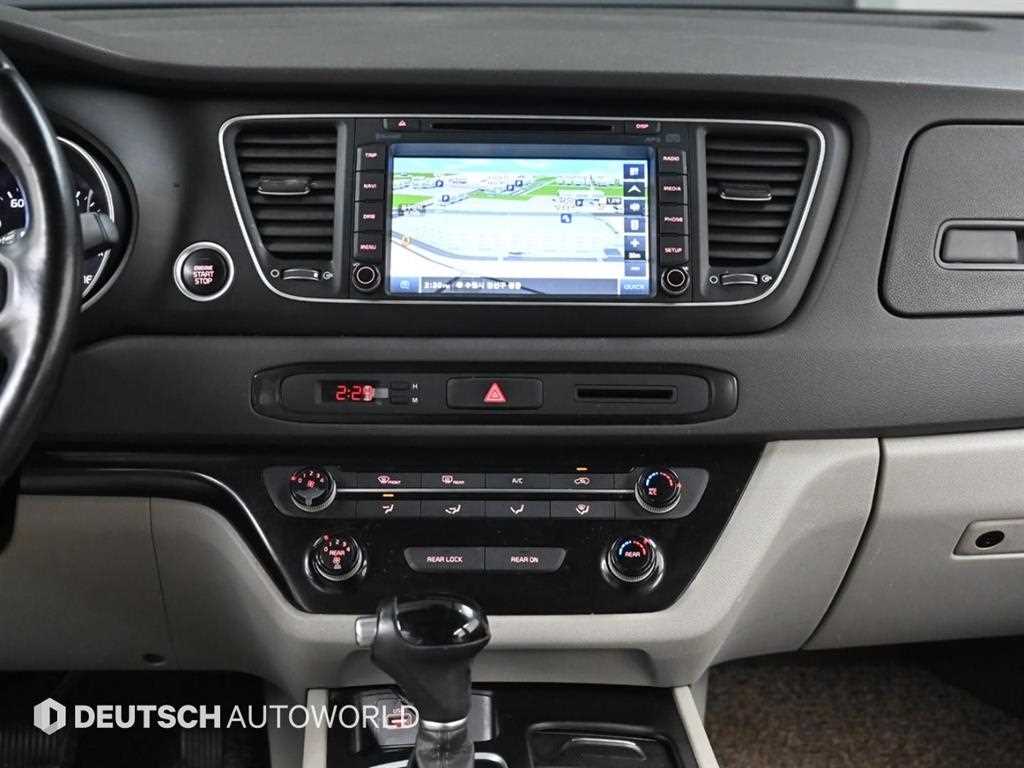 KIA Carnival 2015 Blanco - Importación desde Corea - HF Imports Iquique - Foto 13