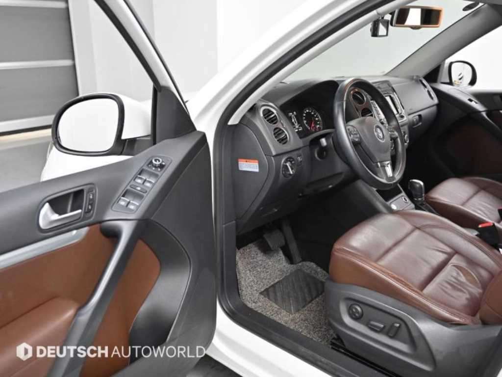 Volkswagen Tiguan - Vista 11