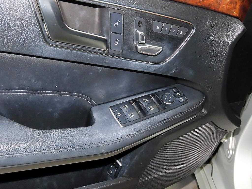 Mercedes Benz E class 2014 Gris - Importación desde Corea - HF Imports Iquique - Foto 15