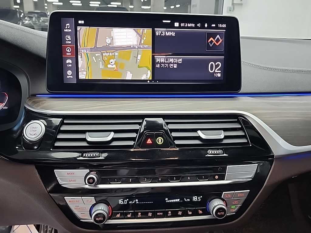 BMW 5 Series - Vista 10