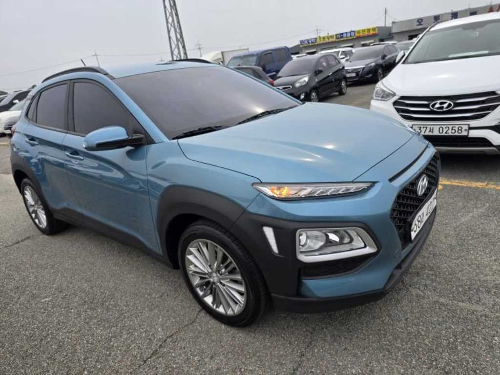 HYUNDAI Kona - Vista 4