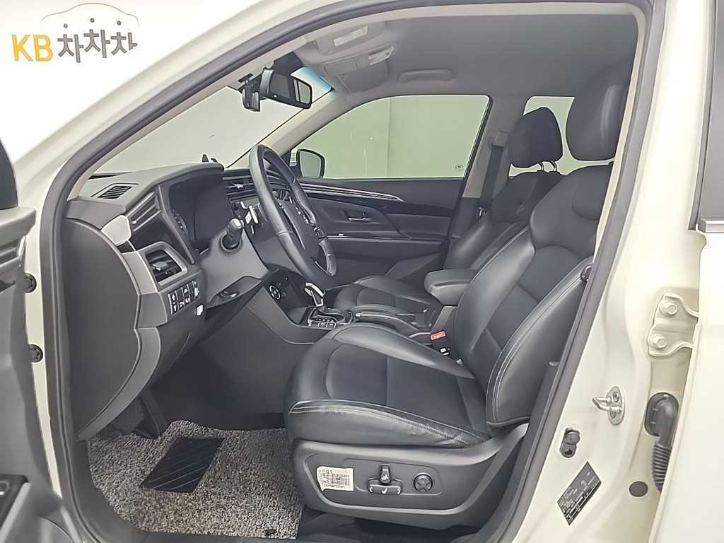 Ssangyong Korando - Vista 11