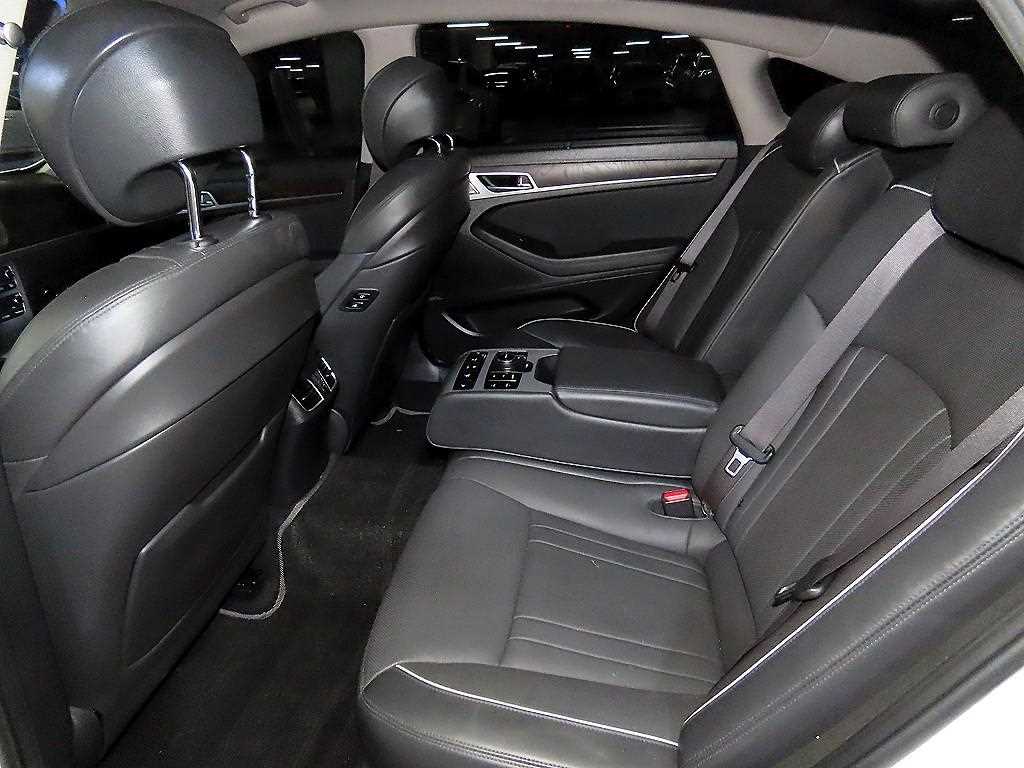 Genesis G80 - Vista 7