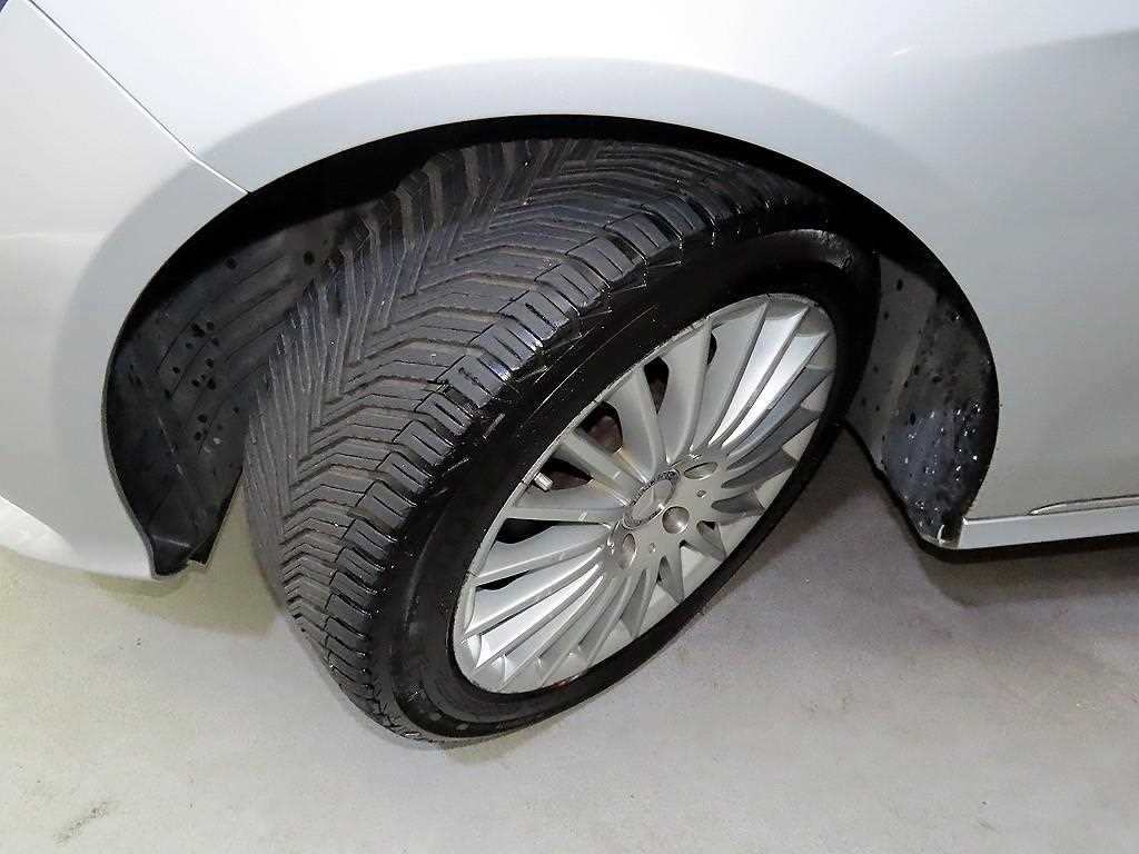 Mercedes Benz E class 2014 Gris - Importación desde Corea - HF Imports Iquique - Foto 20