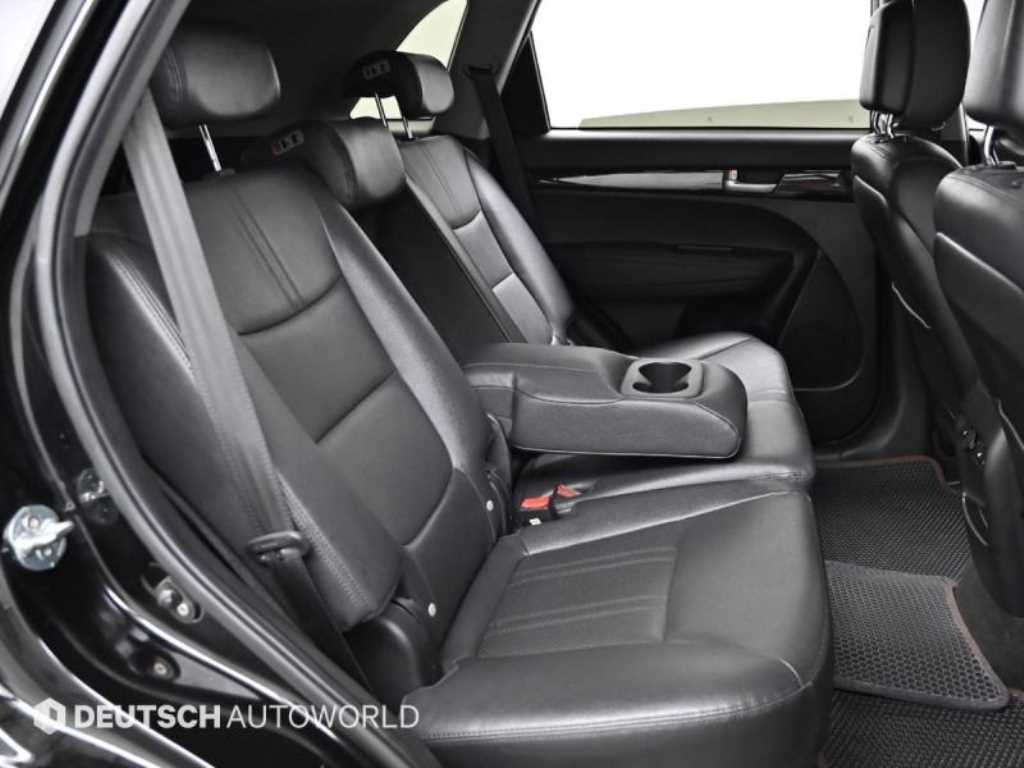 KIA Sorento - Vista 12