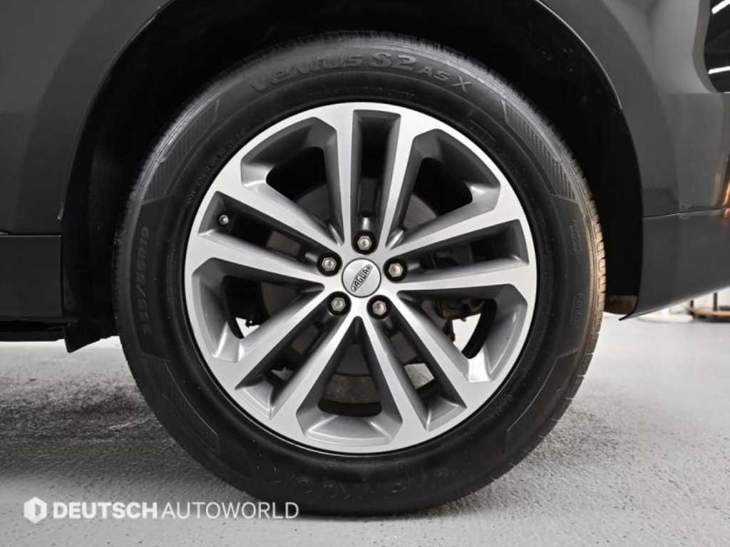 Jaguar F-PACE - Vista 5