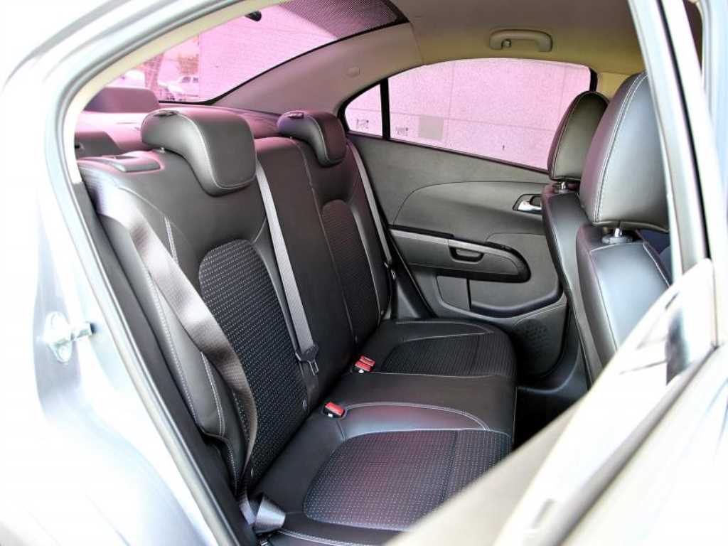 Chevrolet Abeo - Vista 12