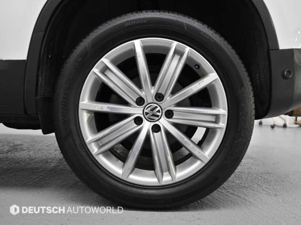 Volkswagen Tiguan - Vista 5