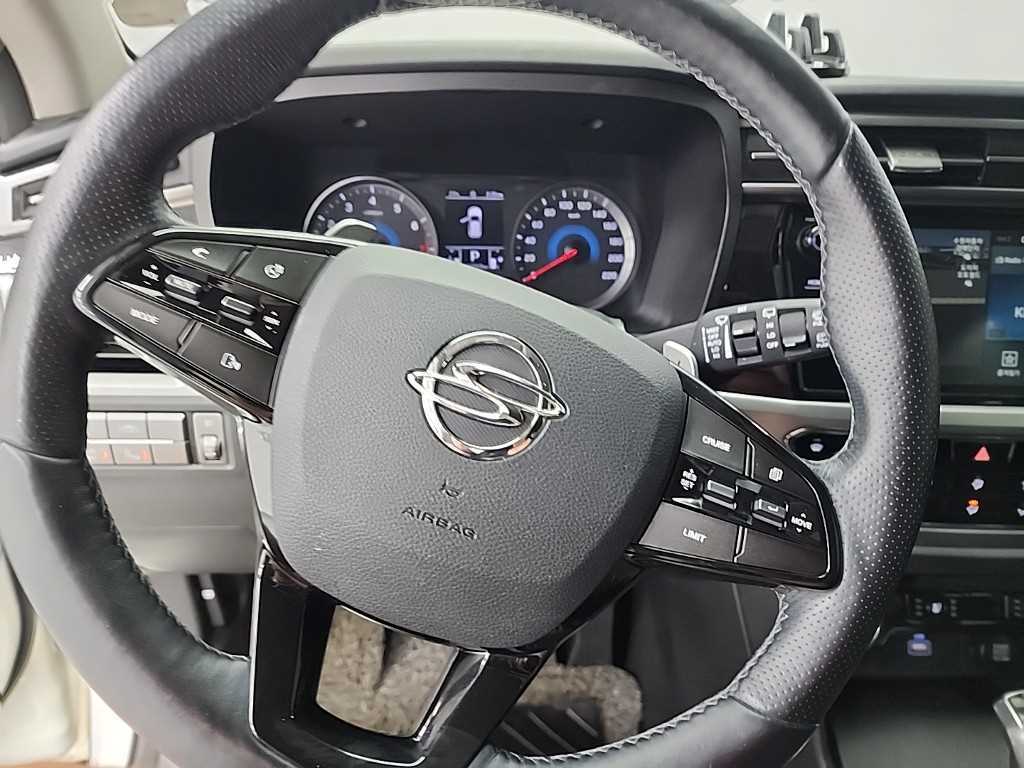 Ssangyong Korando - Vista 9