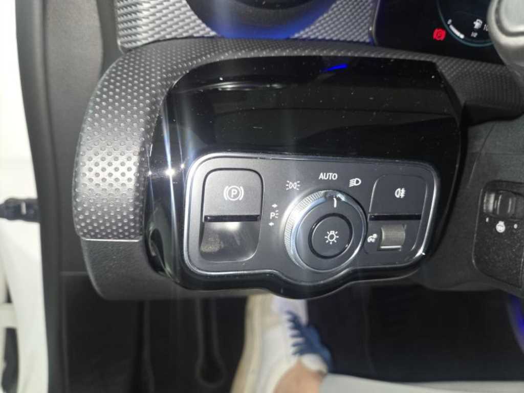 Mercedes Benz A Class 2021 Blanco - Importación desde Corea - HF Imports Iquique - Foto 13