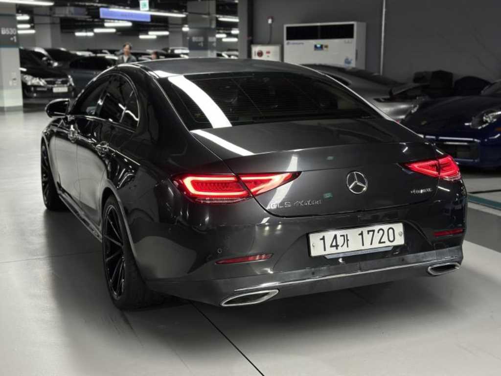 Mercedes Benz CLS Class - Vista 4