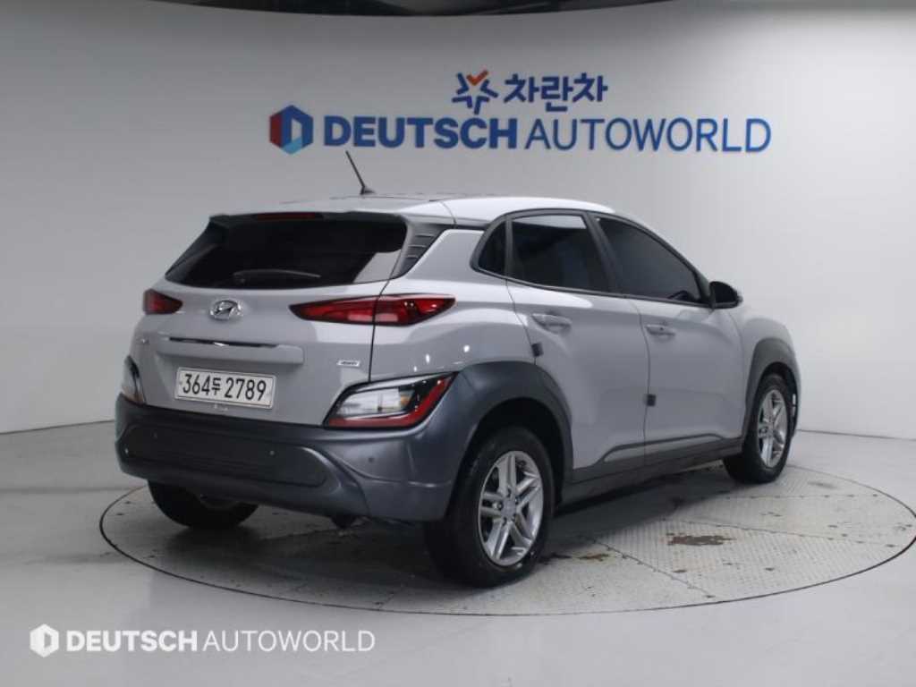 HYUNDAI Kona - Vista 3