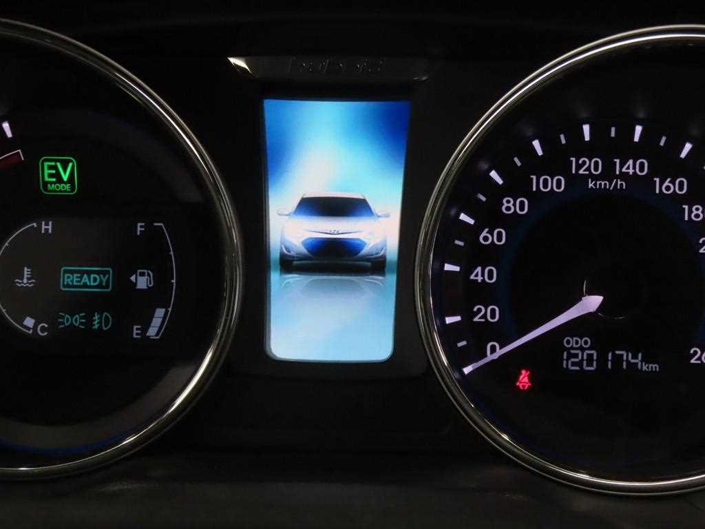 HYUNDAI Sonata - Vista 8