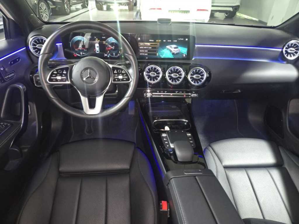 Mercedes Benz A Class - Vista 6