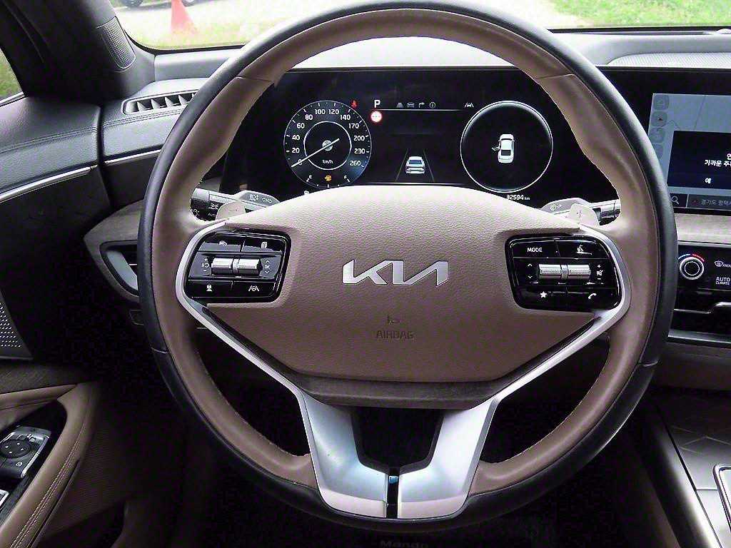 KIA K8 - Vista 7