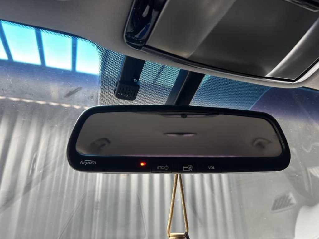 HYUNDAI Grandeur - Vista 12