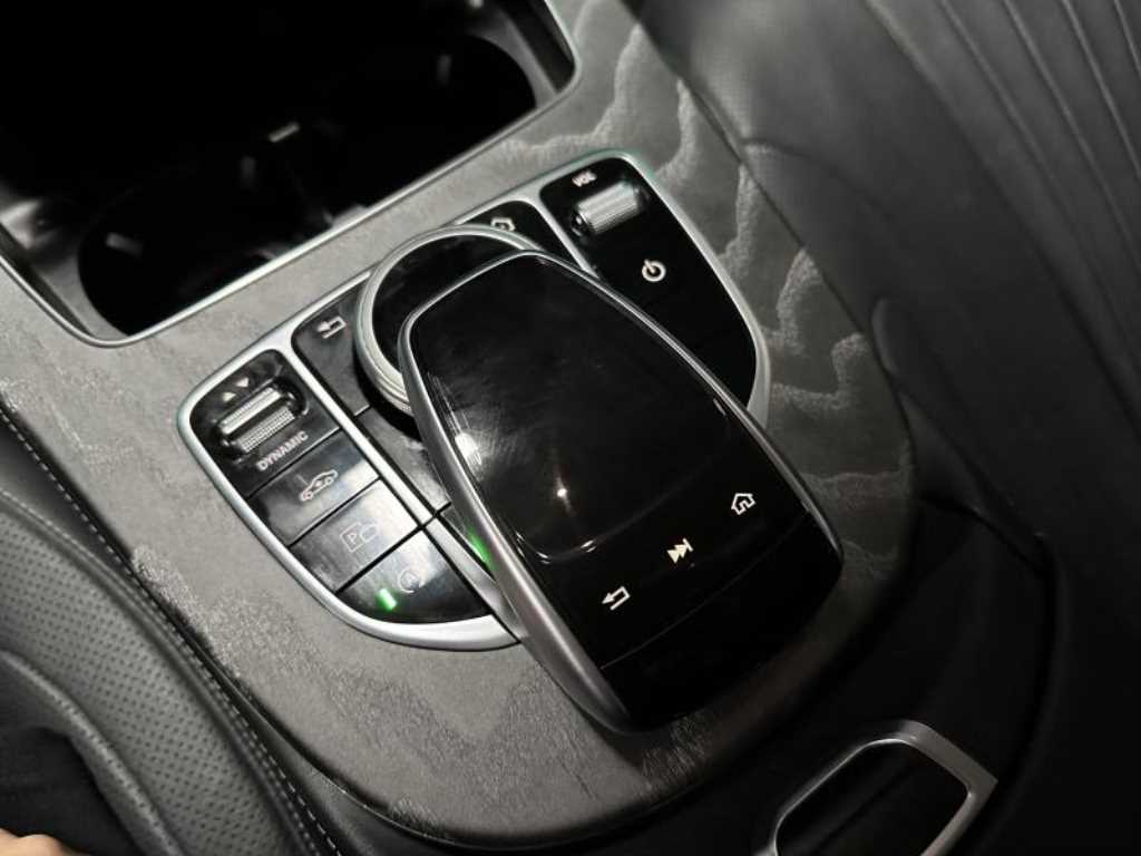 Mercedes Benz CLS Class - Vista 12