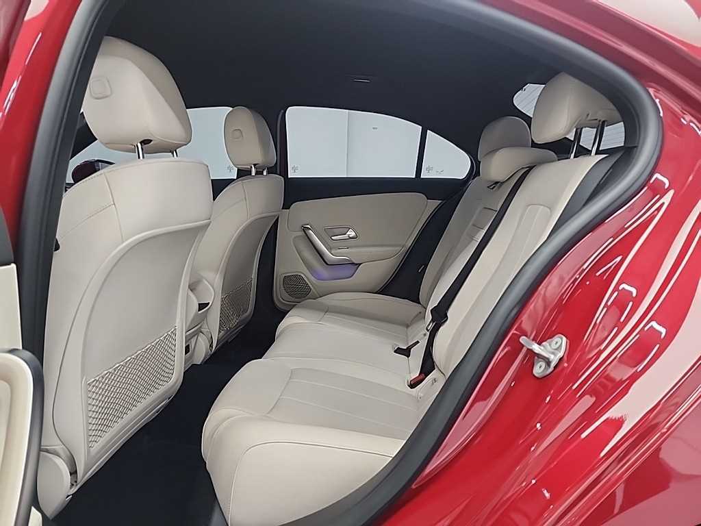 Mercedes Benz A Class - Vista 12