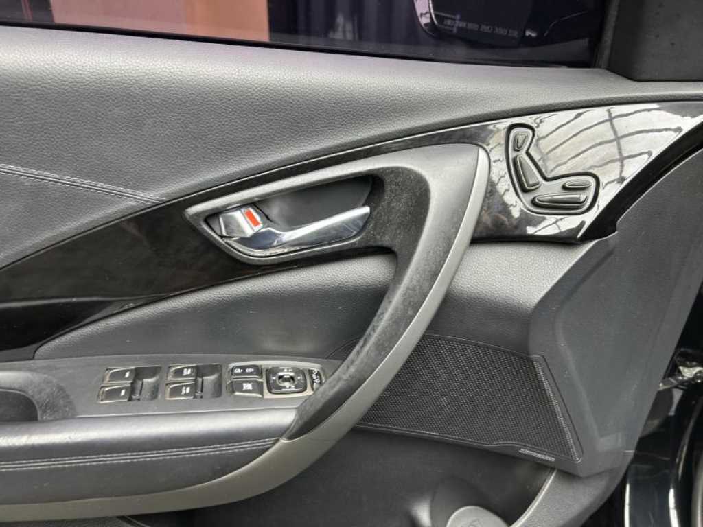 HYUNDAI Grandeur 2012 Negro - Importación desde Corea - HF Imports Iquique - Foto 13