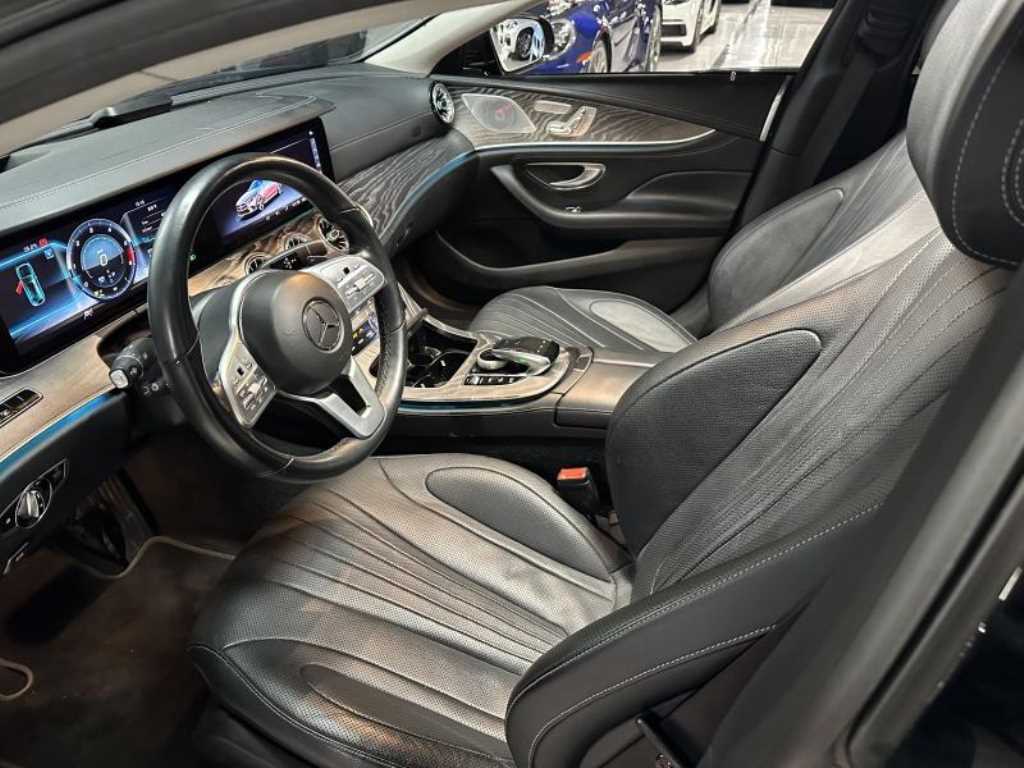 Mercedes Benz CLS Class - Vista 7