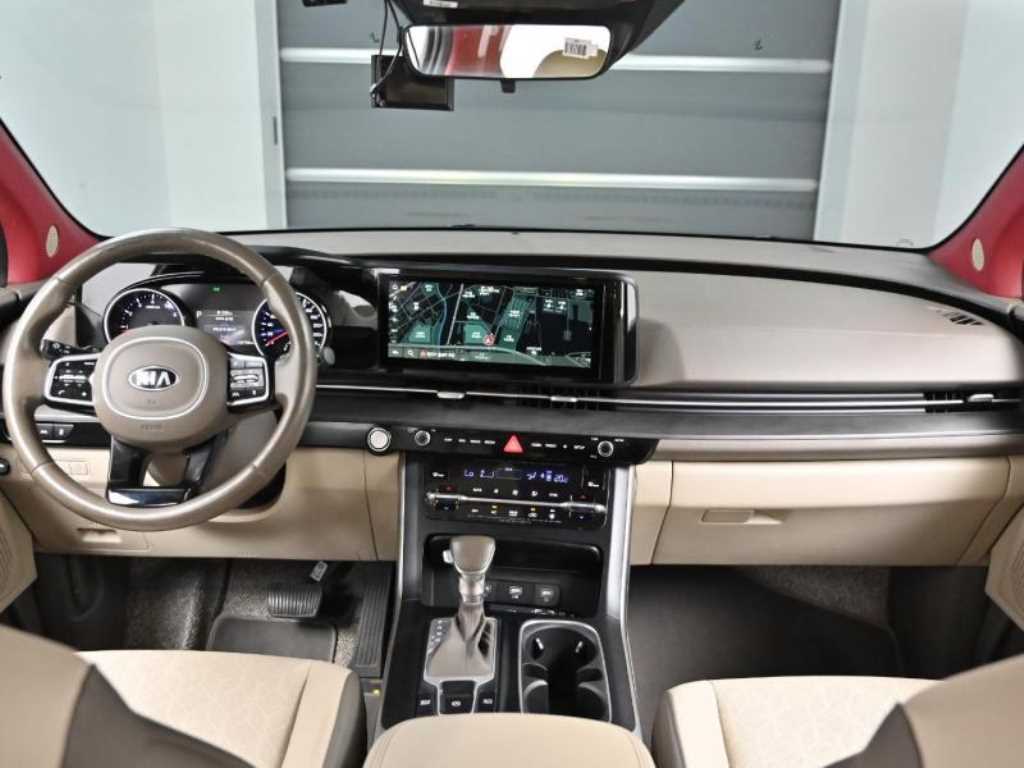 KIA Carnival - Vista 7