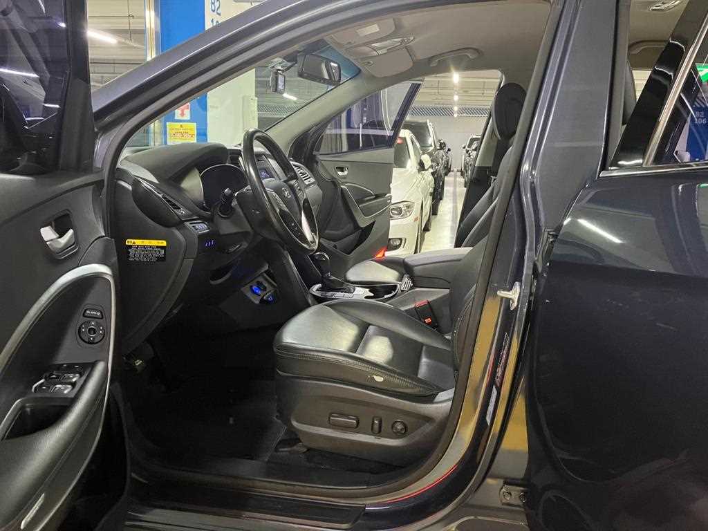 HYUNDAI Santa Fe - Vista 7