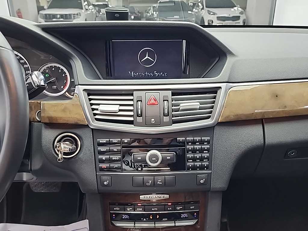 Mercedes Benz E class - Vista 10