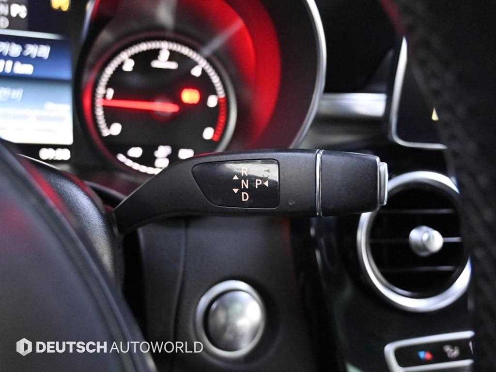 Mercedes Benz C Class - Vista 9