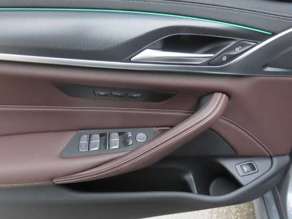 BMW 5 Series - Vista 6