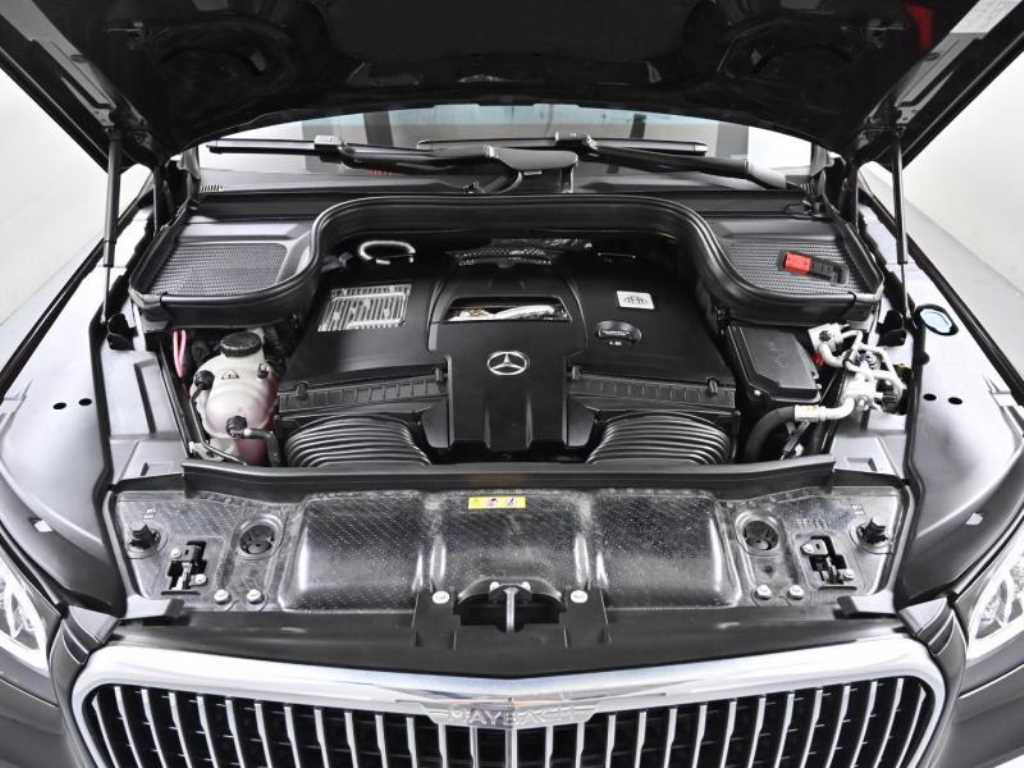 Mercedes Benz GLS Class - Vista 6