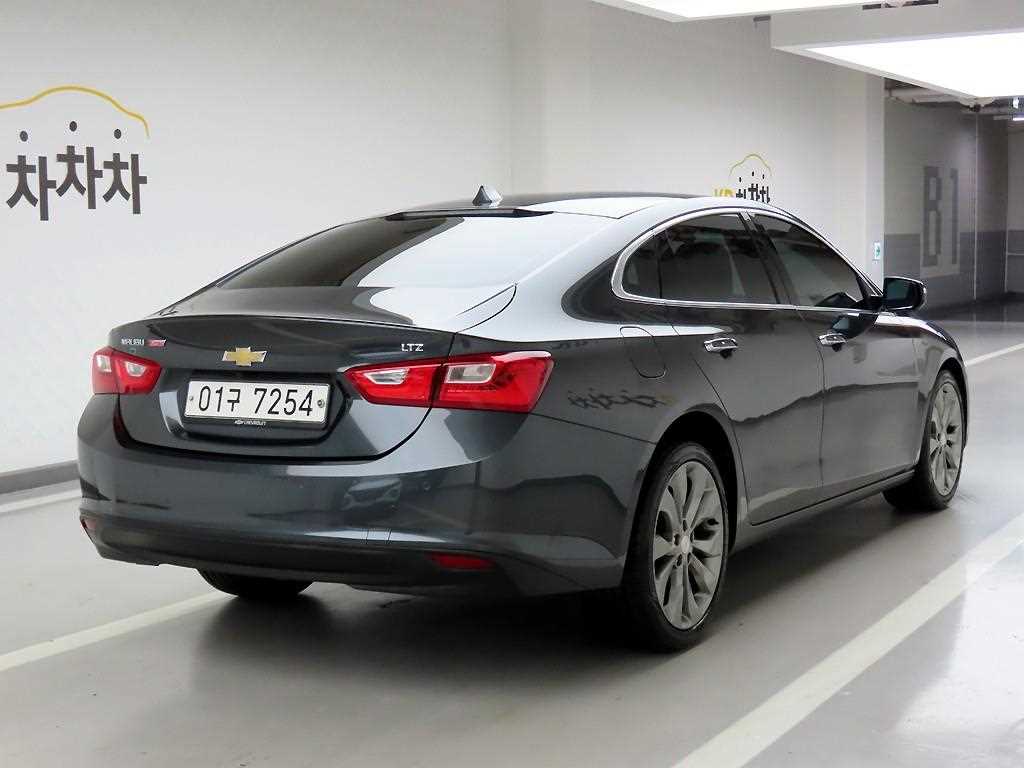Chevrolet Malibu - Vista 4