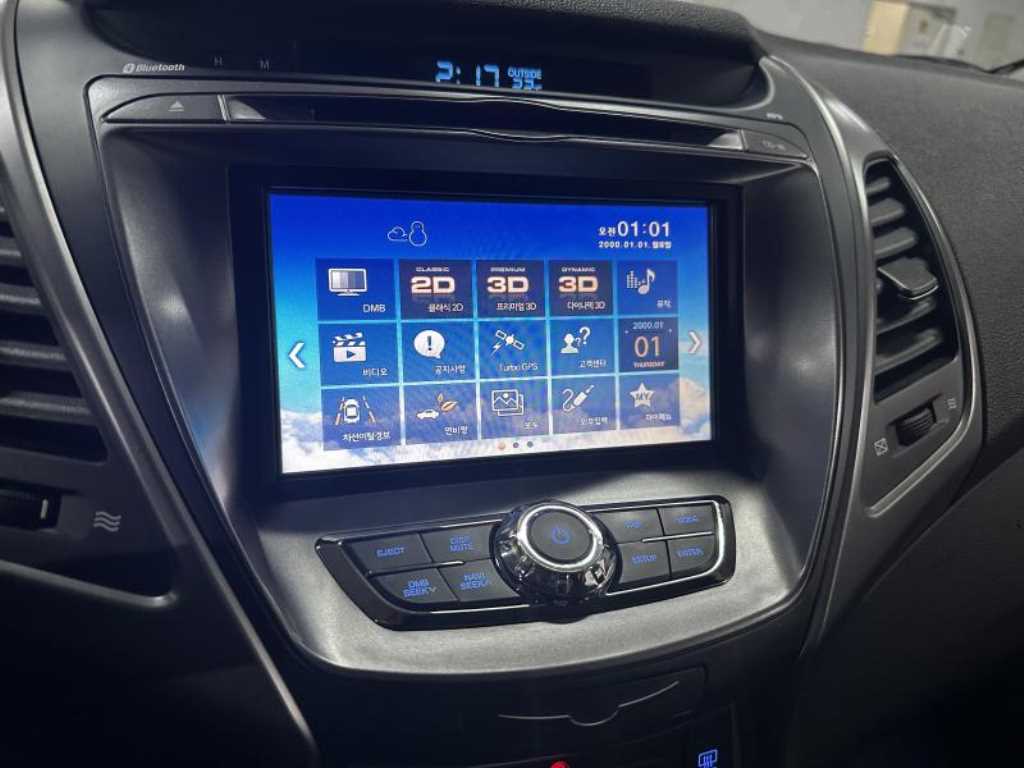 HYUNDAI Avante - Vista 7