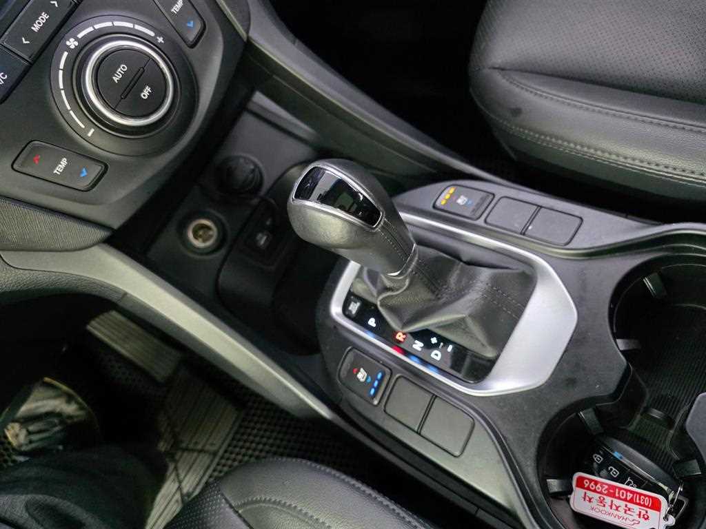 HYUNDAI Santa Fe 2016 Blanco - Importación desde Corea - HF Imports Iquique - Foto 15