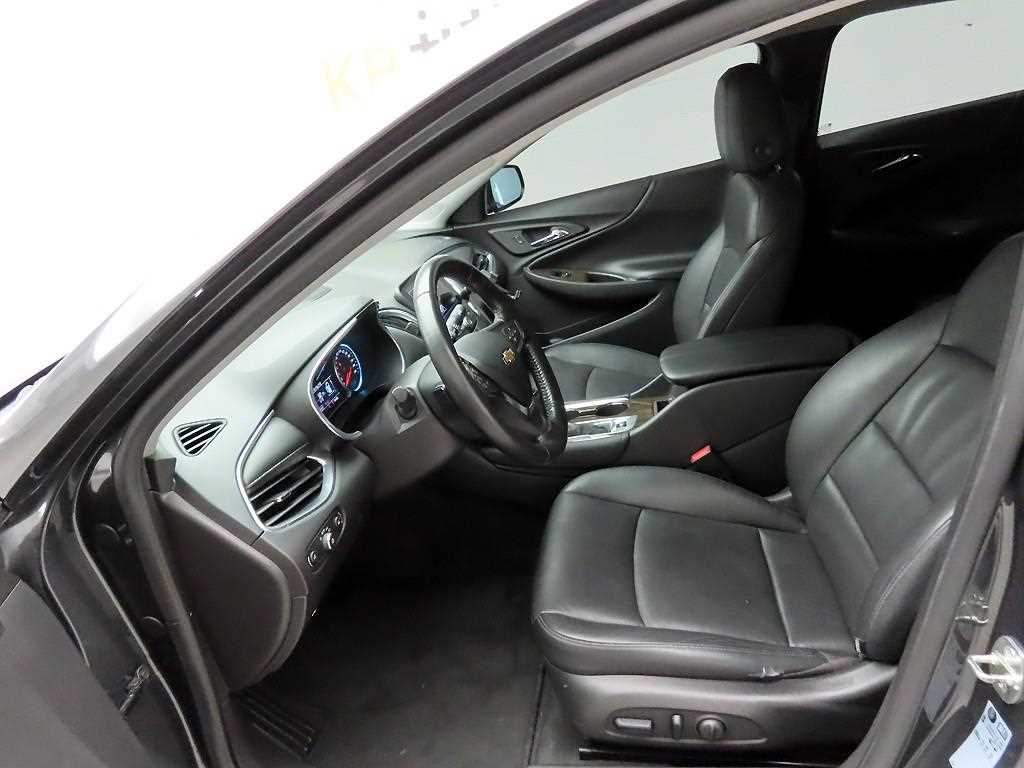 Chevrolet Malibu - Vista 5