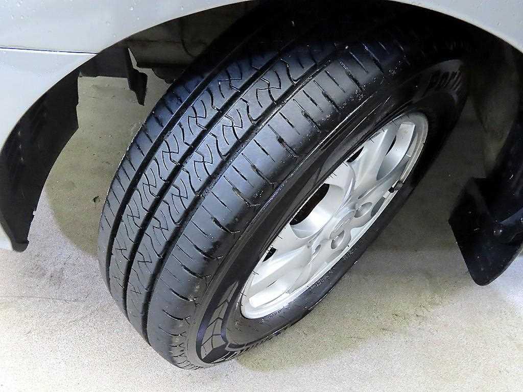 HYUNDAI Starex 2011 Plateado - Importación desde Corea - HF Imports Iquique - Foto 19