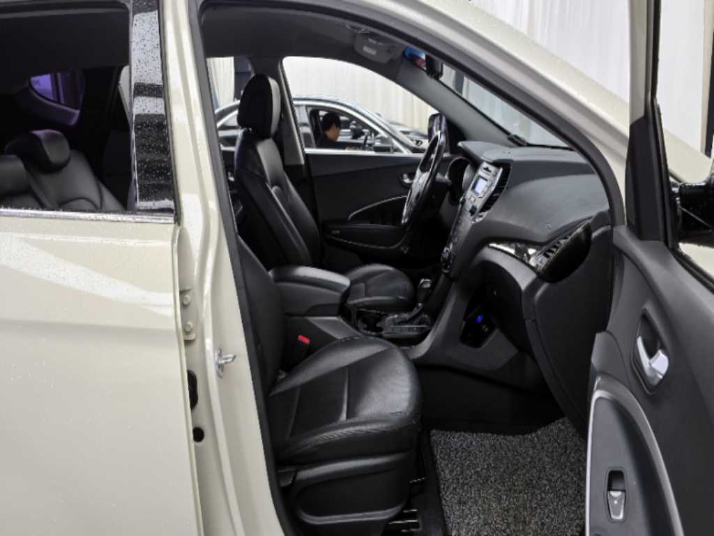 HYUNDAI Santa Fe - Vista 11