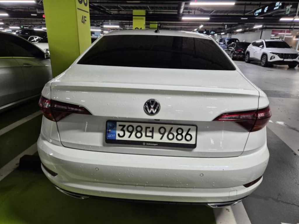 Volkswagen Jetta - Vista 4