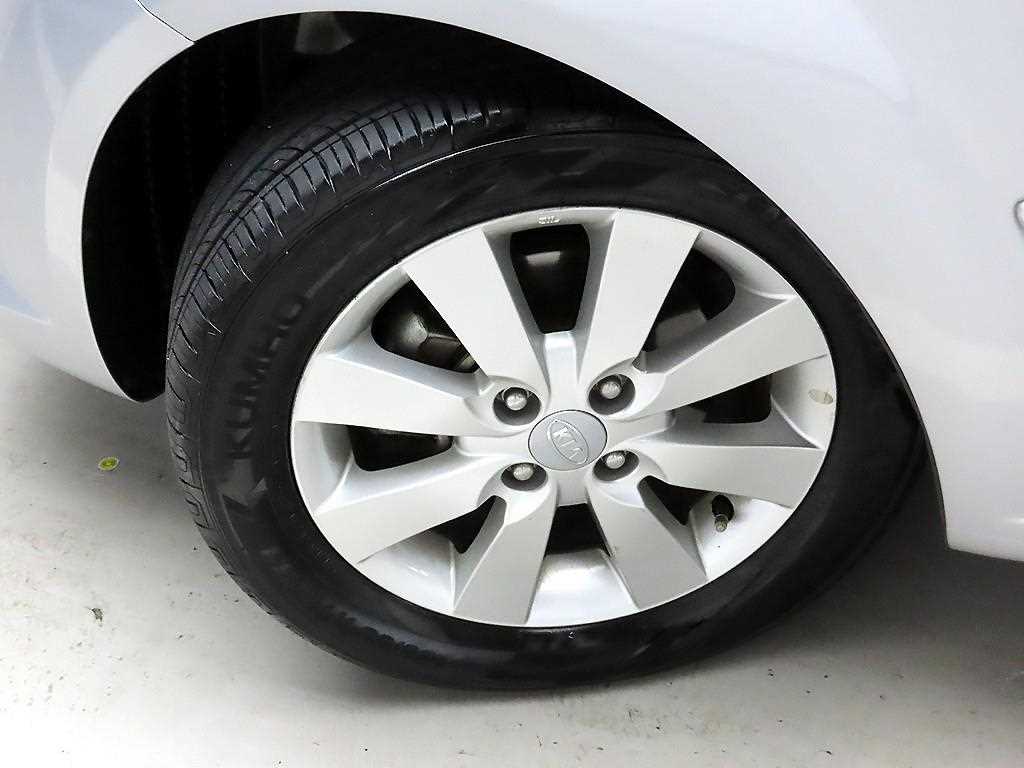 KIA Pride 2011 Gris - Importación desde Corea - HF Imports Iquique - Foto 18