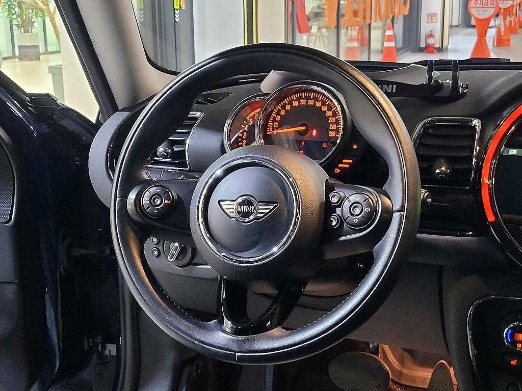 Mini Clubman - Vista 9