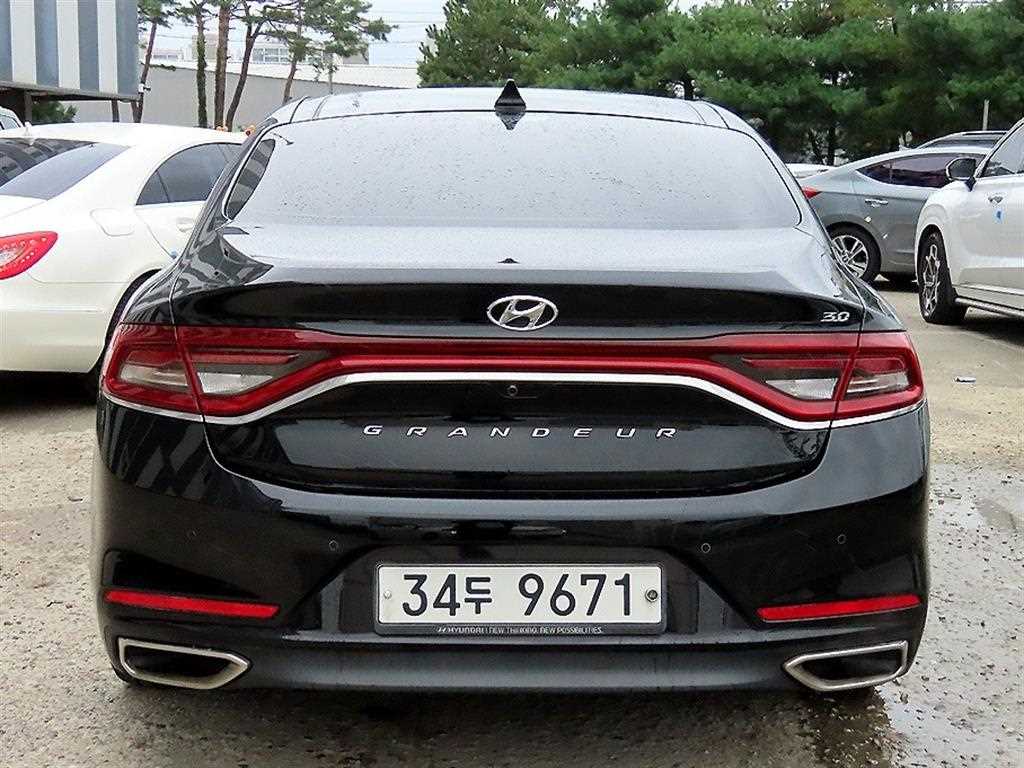 HYUNDAI Grandeur - Vista 4