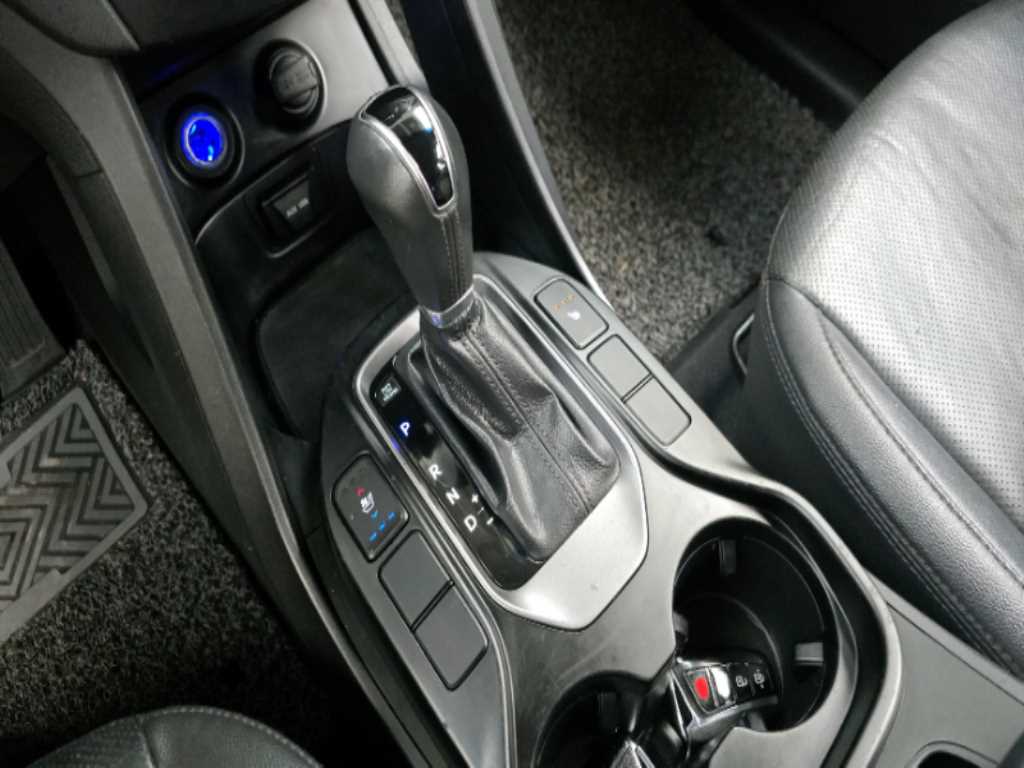 HYUNDAI Santa Fe - Vista 9