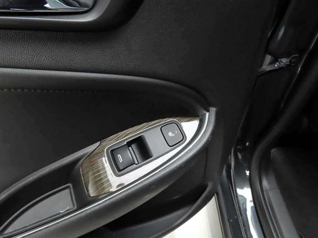 Chevrolet Malibu 2018 Gris - Importación desde Corea - HF Imports Iquique - Foto 17