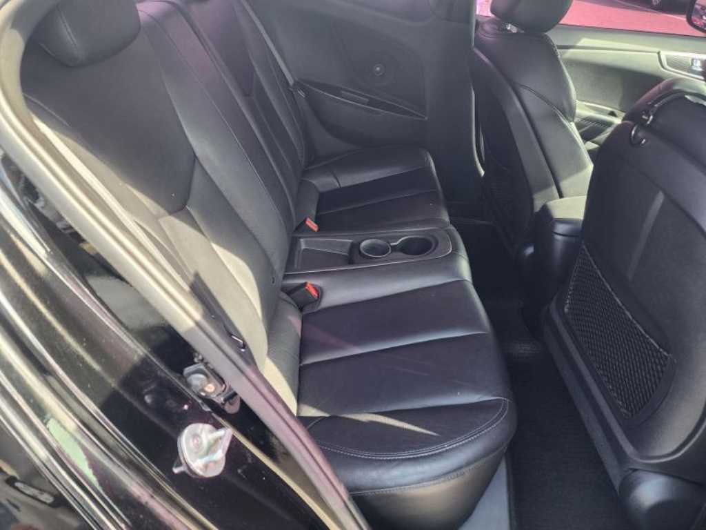 HYUNDAI Veloster - Vista 12