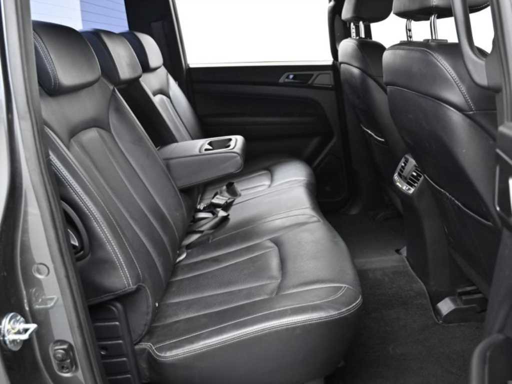 Ssangyong Rexton - Vista 12