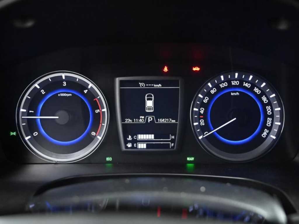 Ssangyong Rexton - Vista 8