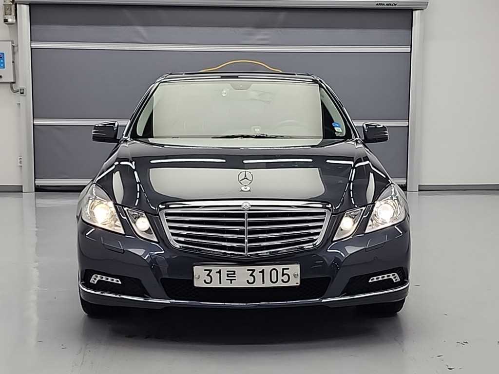 Mercedes Benz E class - Vista 2