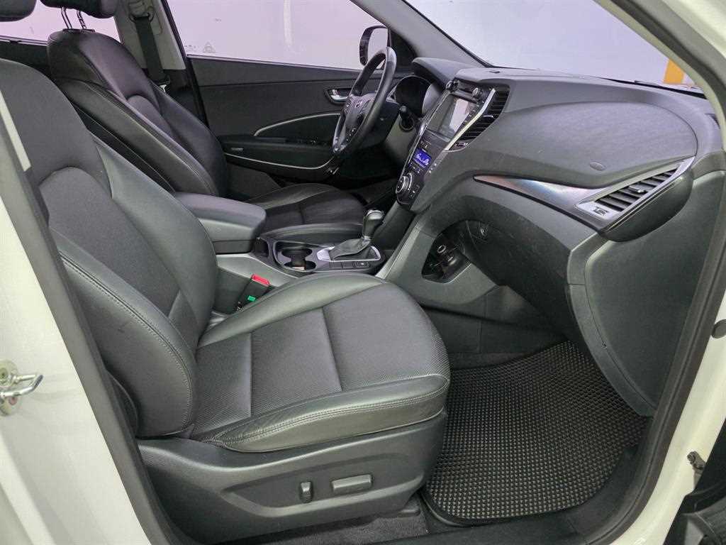 HYUNDAI Santa Fe - Vista 8