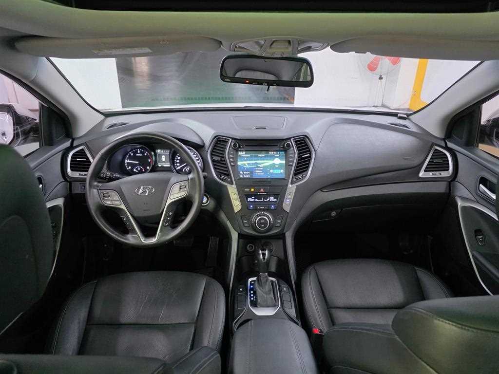 HYUNDAI Santa Fe - Vista 5